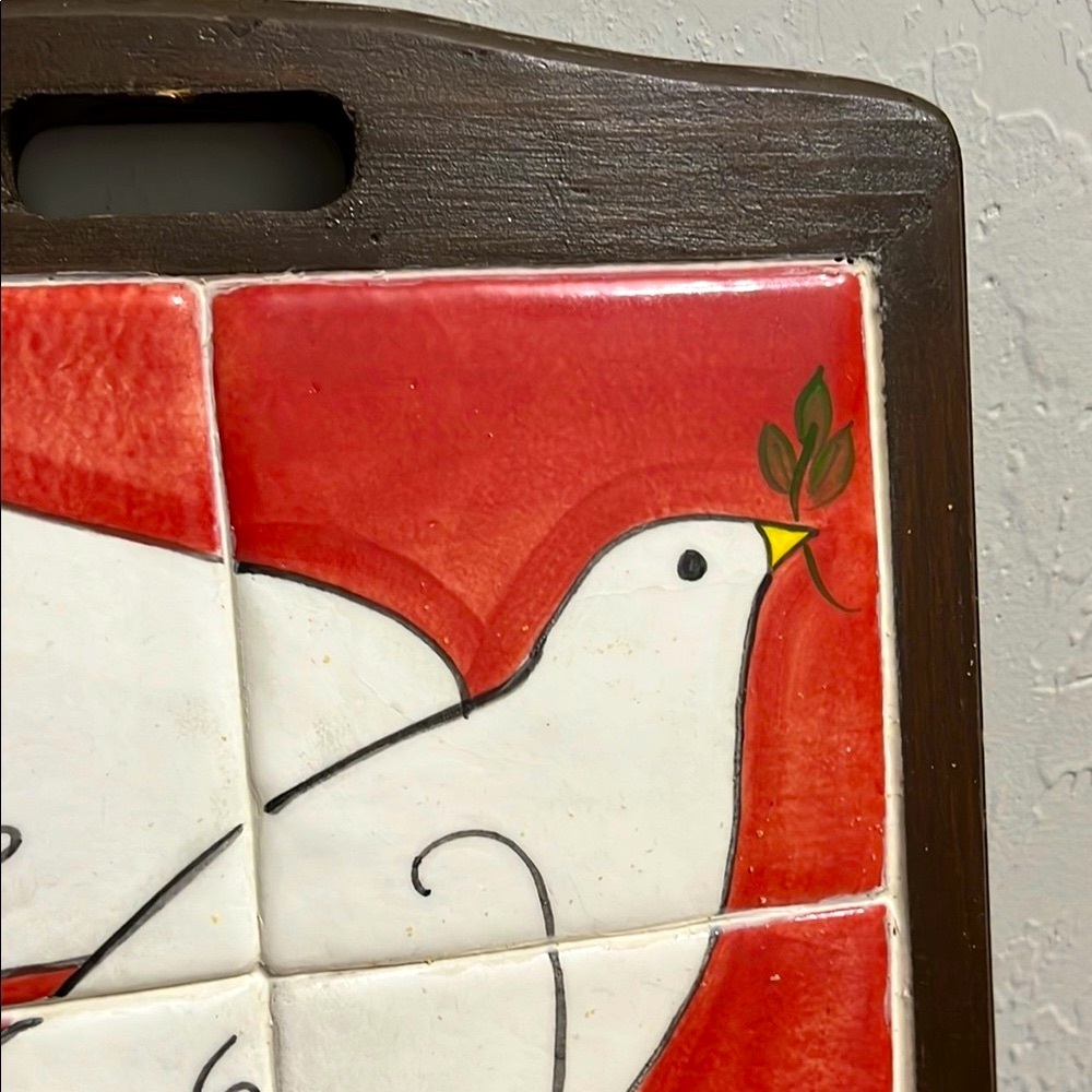 ❤️🕊️”P. Curtis” Signed Handcrafted Dove Tile Wall Art with Red Background❤️🕊️ - Picture 2 of 13
